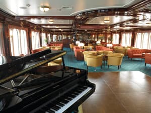 Hebridean Island Cruises Royal Crown Interior Bar Lounge 4.jpg