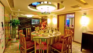 President Cruises President No. 8 Restaurant 1.jpg