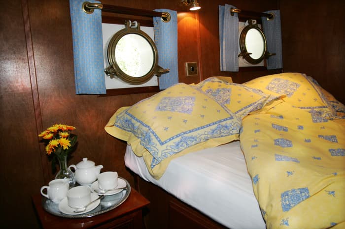 European Waterways Anjodi Accommodation Double Cabin.jpg