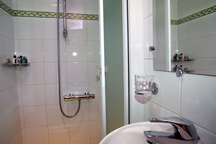 European Waterways Anjodi Accommodation Bathroom.jpg