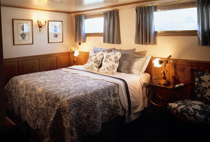 Belmond River Cruises Belmond Amaryllis Accommodation Bedroom 1.jpg