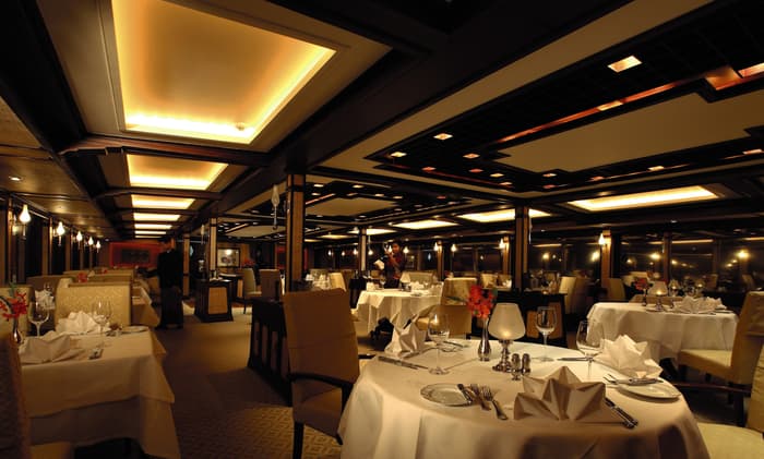 Belmond River Cruises Road to Mandalay Interior Restaurant Diner 03.jpg