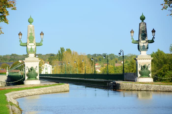 European Waterways Renaissacne - Canal de Briare.jpg