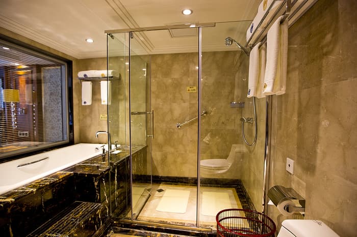 President Cruises President No. 8 Presidential Suite 3.jpg