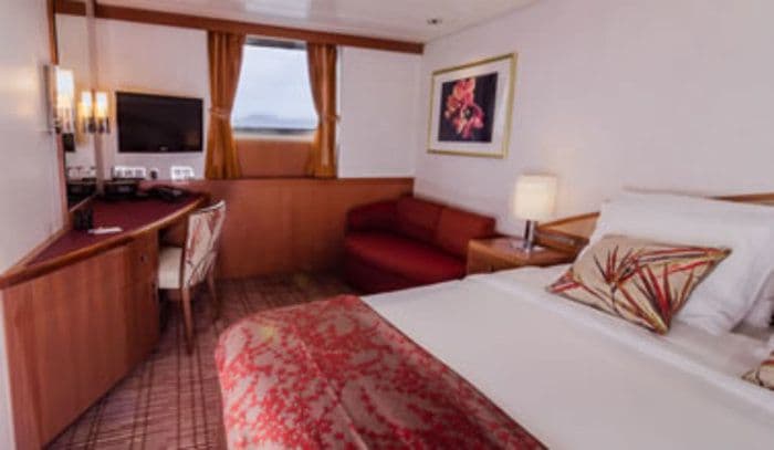 xpedition-class-ocean-view-stateroom-378x220_1.jpg
