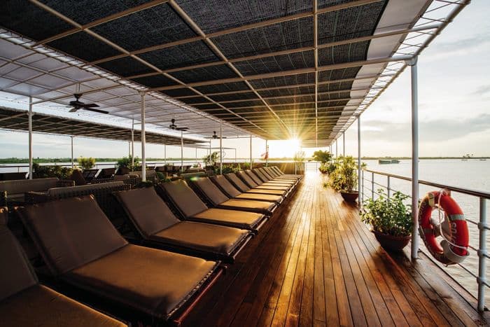 APT Travelmarvel RV Aspara Sun Deck 2.jpg