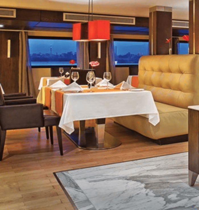 Tauck Oberoi Zahra Restaurant.png