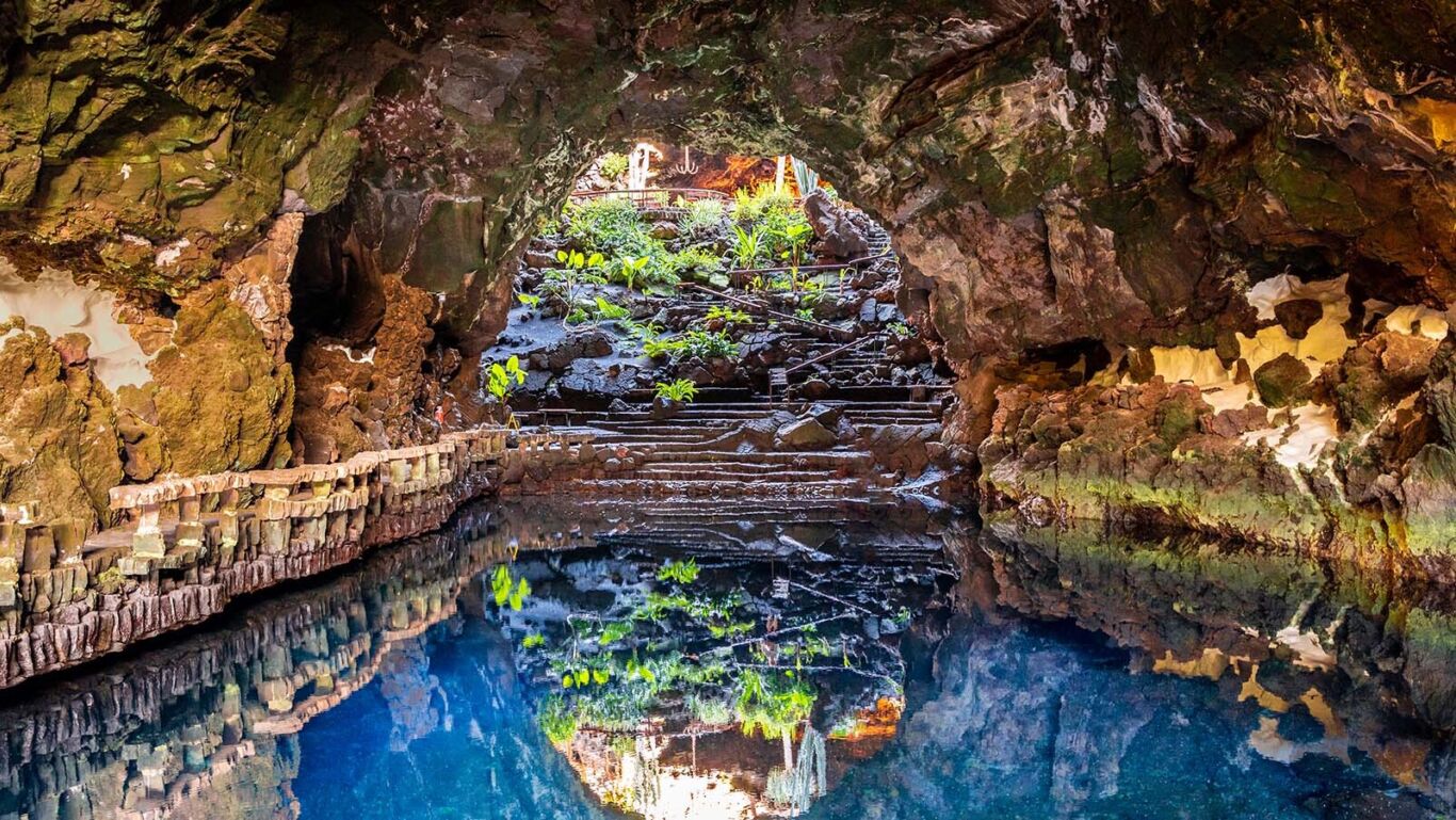 Grotte Jameos del Agua Lanzarote min
