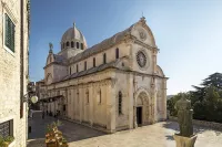Cathedral of St James min