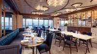 Bistro sur la mer min