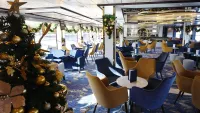 Tui skyla lounge bar min