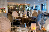 Azamara dining room