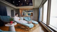 Qm2 spa min