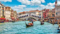 venice canal cruise