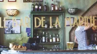 La bar de la marine min