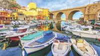 Marseille port boats min
