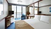 Ambience balcony room min