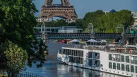 Viking longship paris min