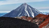 arctic volcanoes on a Hapag Lloyd cruise min