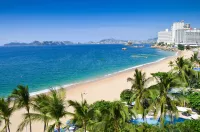 Shutterstock 255241114 min Acapulco beach