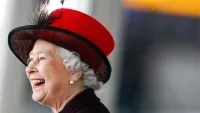 The Queen and cruise
