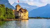 Falling in love with Lake Geneva is easy. Credit: Shutterstock