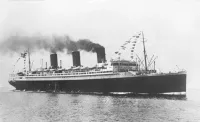 Ile de France at sea