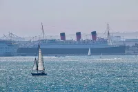 RMS Queen Mary sailing boat