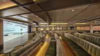 The Discovery Centre hosts daily briefings, lectures and Seabourn Conversations. Credit: Seabourn