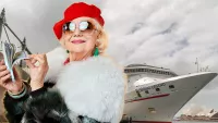 Old Rich Cruise Woman