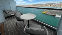 Exlora II balcony