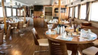 Restaurant Riviera Travel yacht