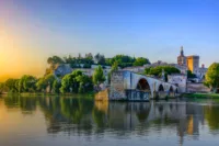 Avignon bridge competition photo