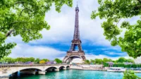 The top reasons to go (or not) on a Seine River cruise Image
