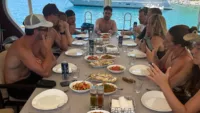 Eating together group cruise