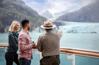 Park Ranger talking to passengers as part of the North to Alaska programme | Credit: Princess Cruises