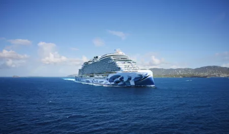 7-Day Caribbean: Great Stirrup Cay & Dominican Republic Round-trip Orlando (Port Canaveral)