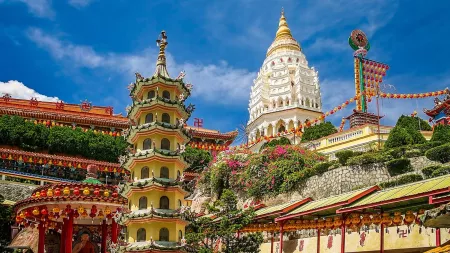 Tantalising Thailand & Sparkling Singapore
