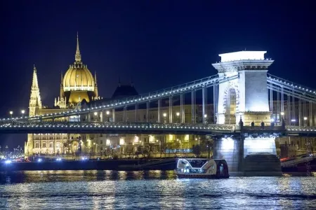 The Danube’s Imperial Cities and Yuletide Markets from Budapest