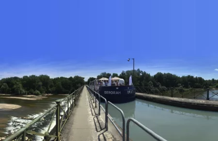 Cruise on the Marne-Rhine canal from Epernay to Paris (port-to-port cruise)