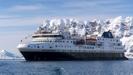Svalbard in Summer - Under the Midnight Sun