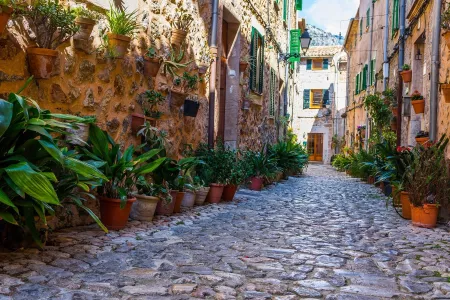 2nts Rome & 7nts Italian Gems & South of France