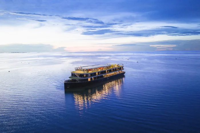 RV Indochine II