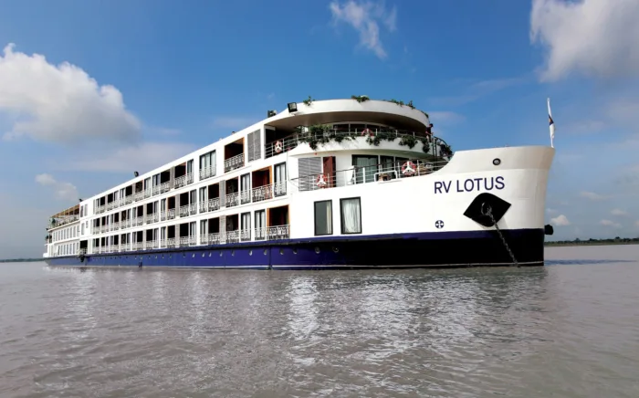 RV Lotus