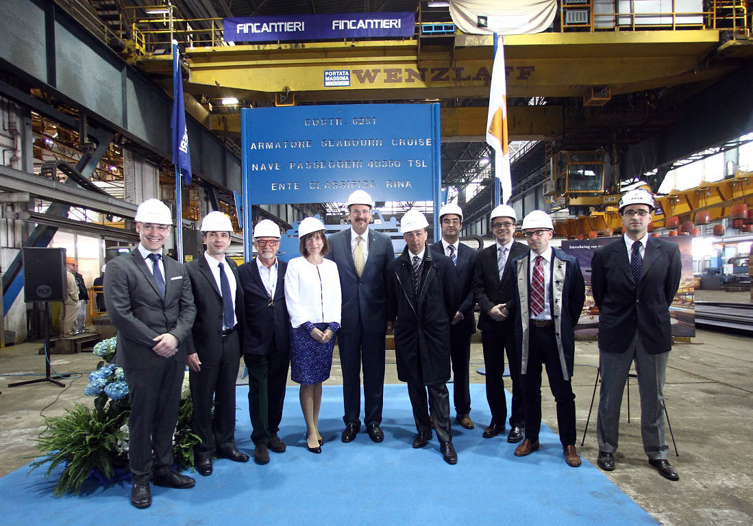 Seabourn Encore steel cutting group photo