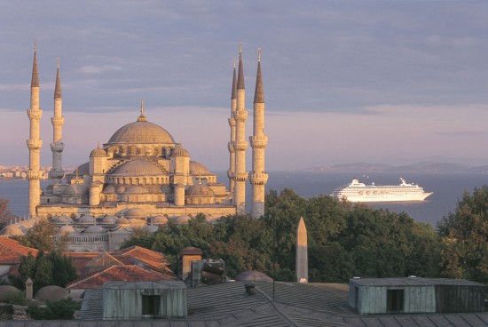 Seadream new cruise 2021: Crystal Symphony in Istanbul