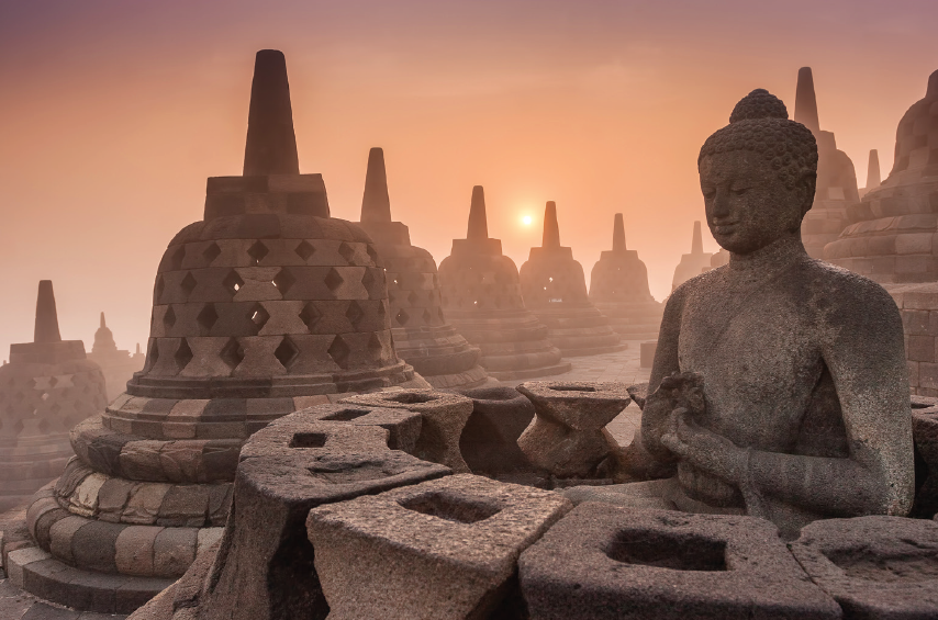 Borubodur buddhist temple - Indonesia