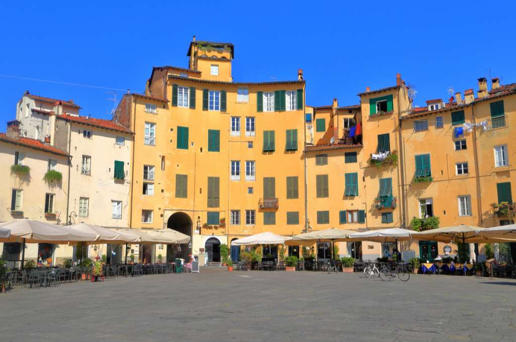 Piazza dell'Anfiteatro