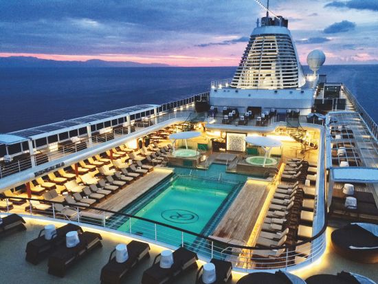 Cruise ship swimming pools: Regent Explorer