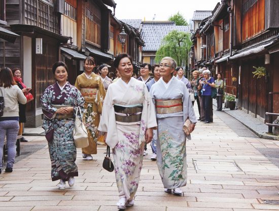 Cruise to Japan: Geishas in Kyoto